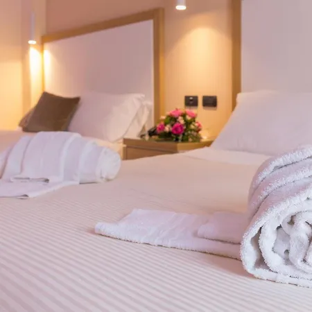 Hotel Esperia 4*