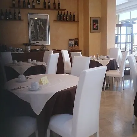 Esperia Hotel
