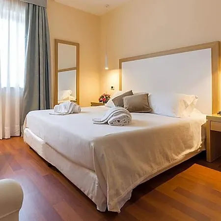 Esperia Hotel