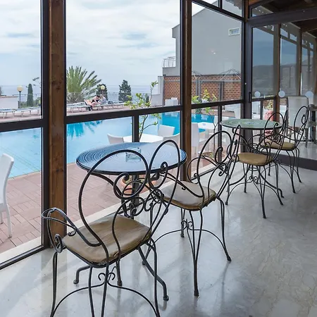 Esperia Hotel
