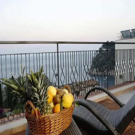 Esperia Hotel 4*