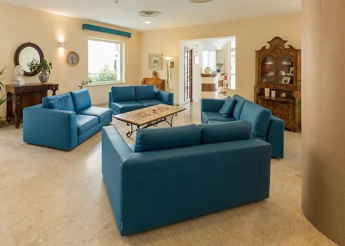 Esperia Отель 4*