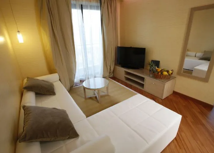 Отель Esperia 4*