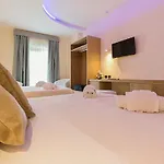 Esperia 4*