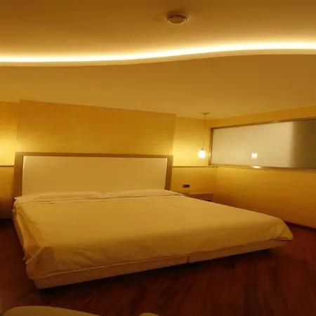 Esperia 4*