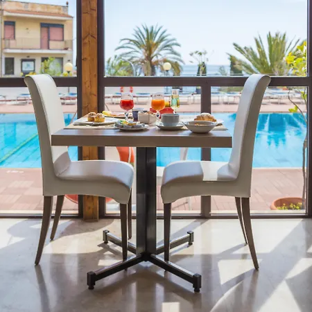 Esperia Hotel